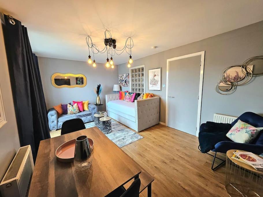 4 Separate Beds, Sleeps 6, Beautiful 2 Bed Apt Edimburgo Exterior foto