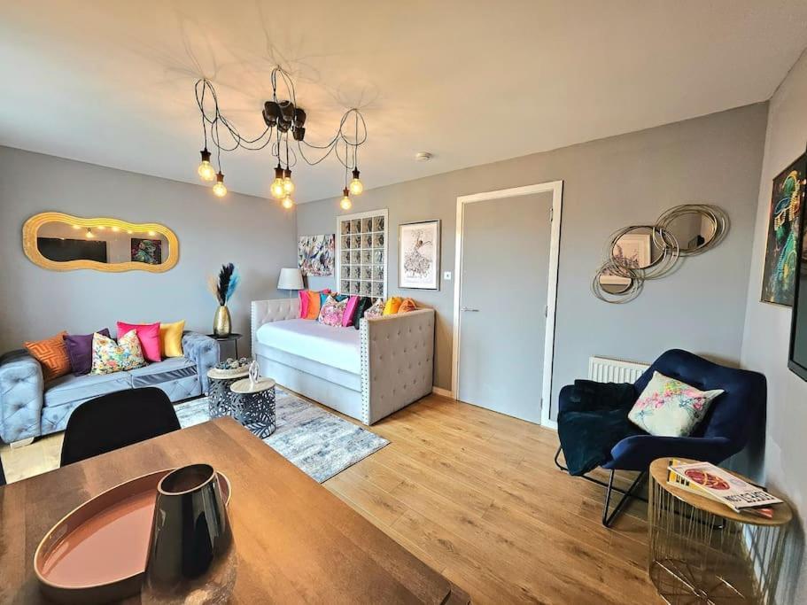 4 Separate Beds, Sleeps 6, Beautiful 2 Bed Apt Edimburgo Exterior foto